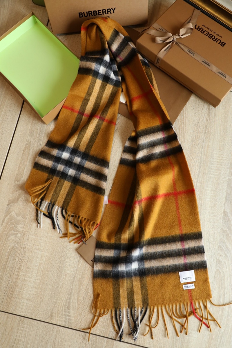 Burberry Шарф Check premium 168x30 см - Brown