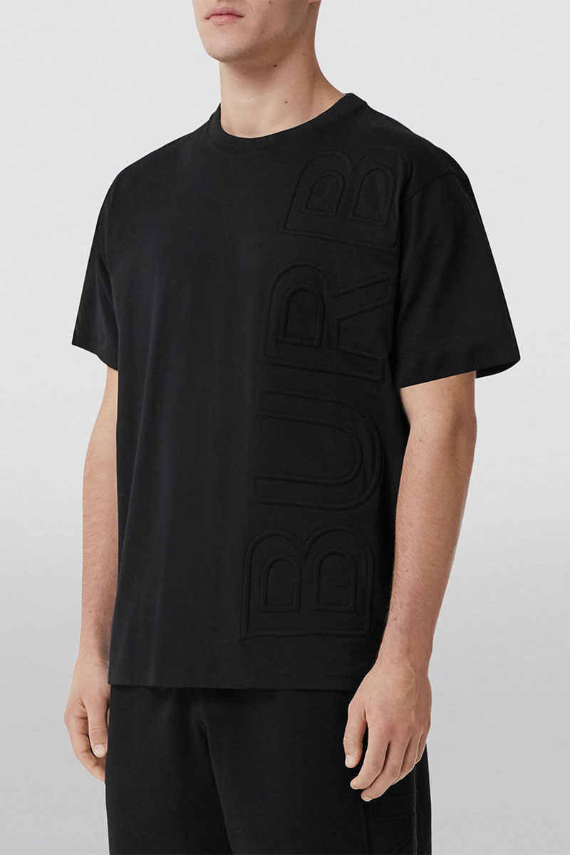 Burberry Чёрная оверсайз футболка logo-embossed