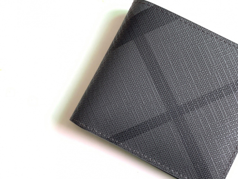 Burberry Кожаный кошелёк Premium 11x10 см