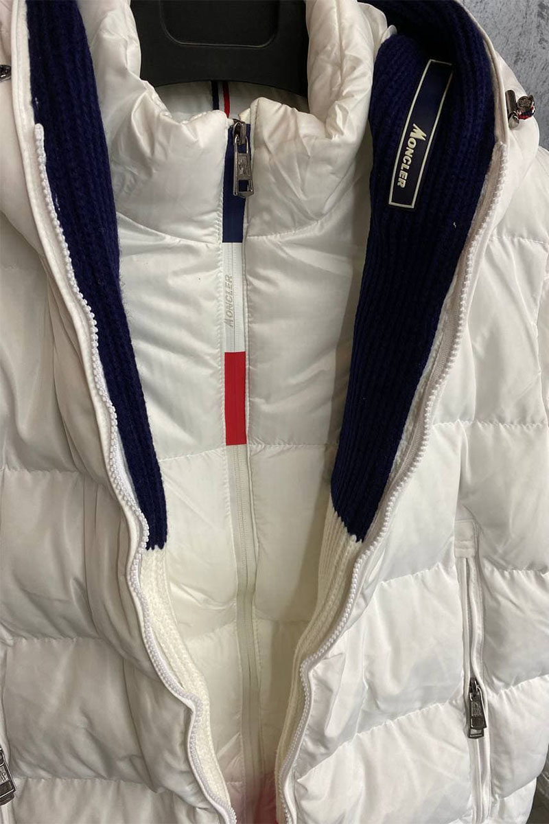 Moncler Мужская утеплённая куртка белого цвета