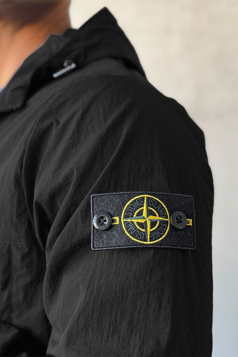 Stone Island Куртка чёрного цвета compass-patch 