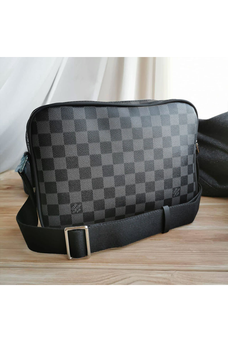 Lоuis Vuittоn Кожаная сумка Trocadero Messenger PM Damier Graphite 27x20 см