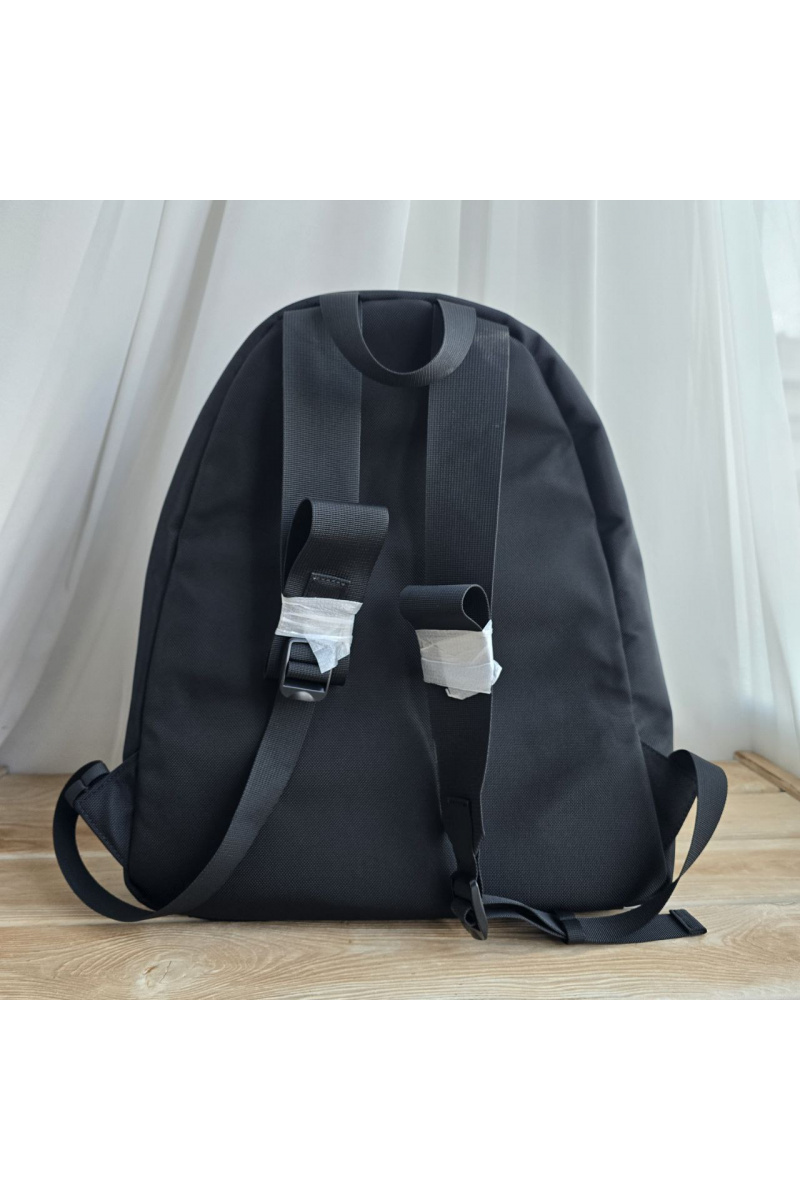 Alexander Wang  Чёрный текстильный рюкзак 41x32 см