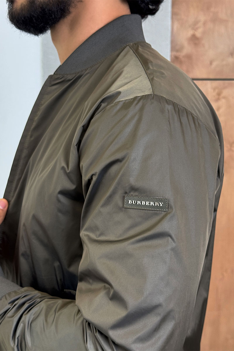 Burberry Мужской бомбер цвета хаки 