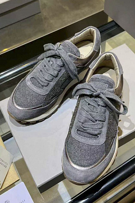 Женские кроссовки premium