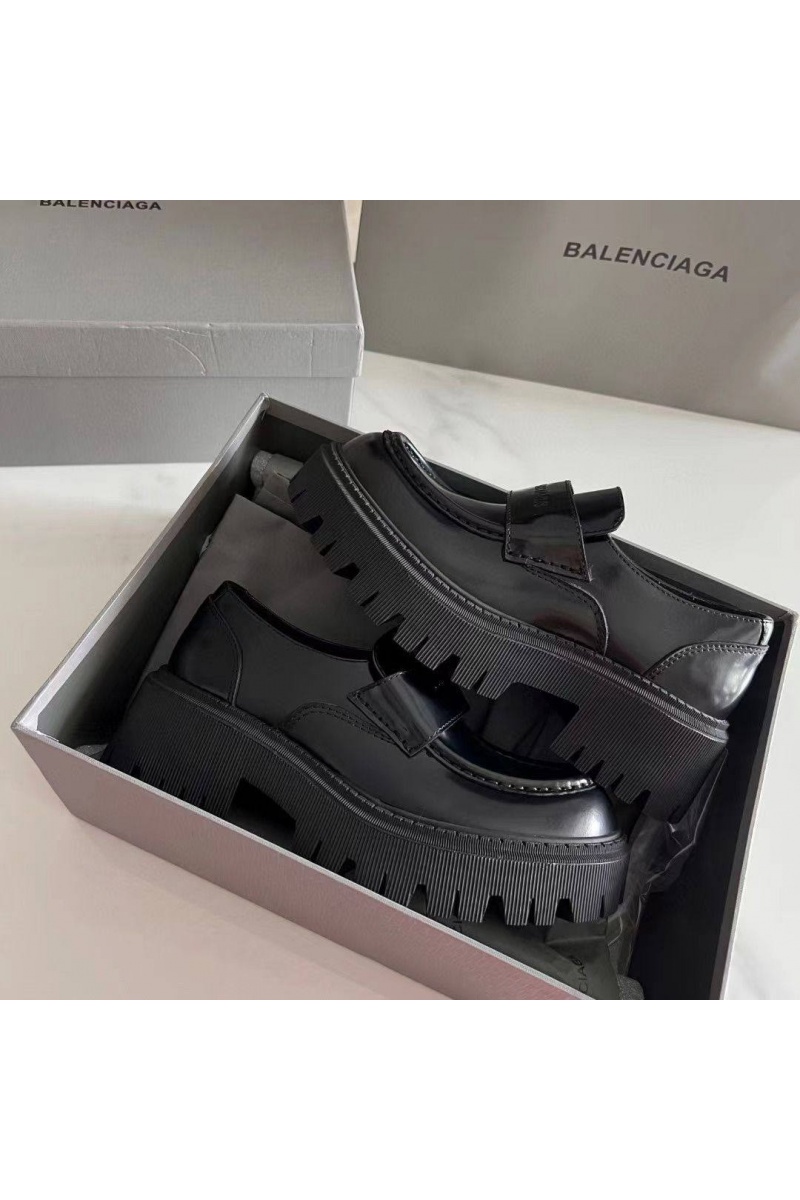 Balenciaga Женские чёрные кожаные лоферы Premium
