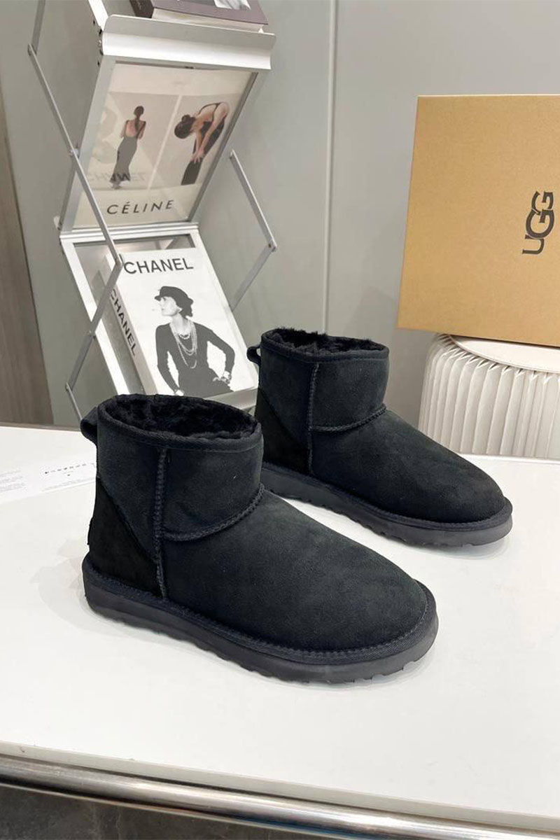 UGG Мужские чёрные ботинки Classic