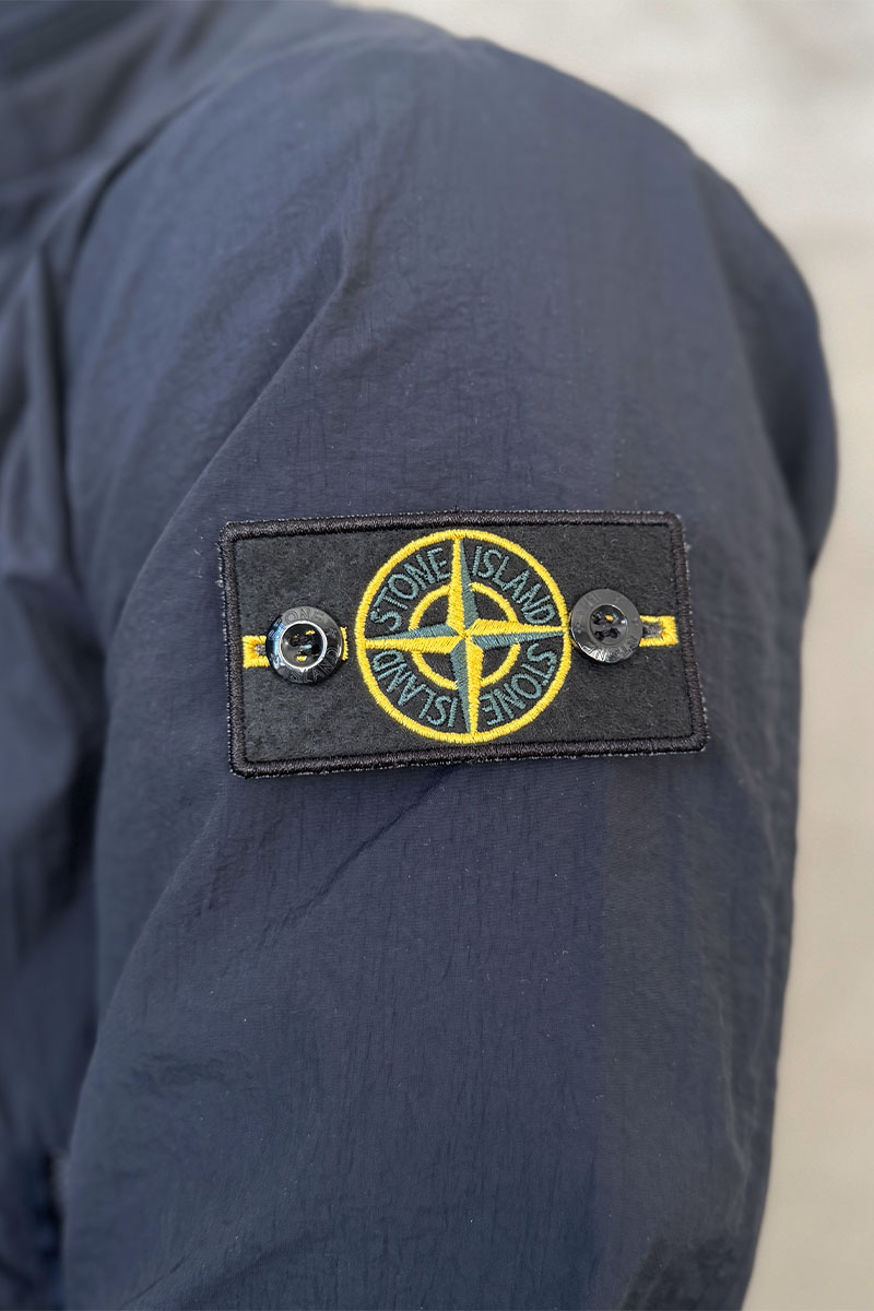 Stone Island Мужская тёмно-синяя куртка с патчем на плече