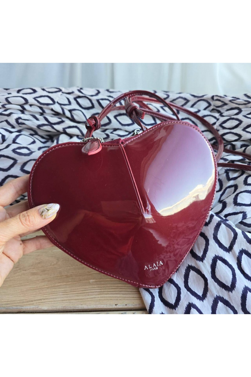 Designer Clothing Женская лакированная сумка Alaia Le Coeur  22x15 см - Burgundy