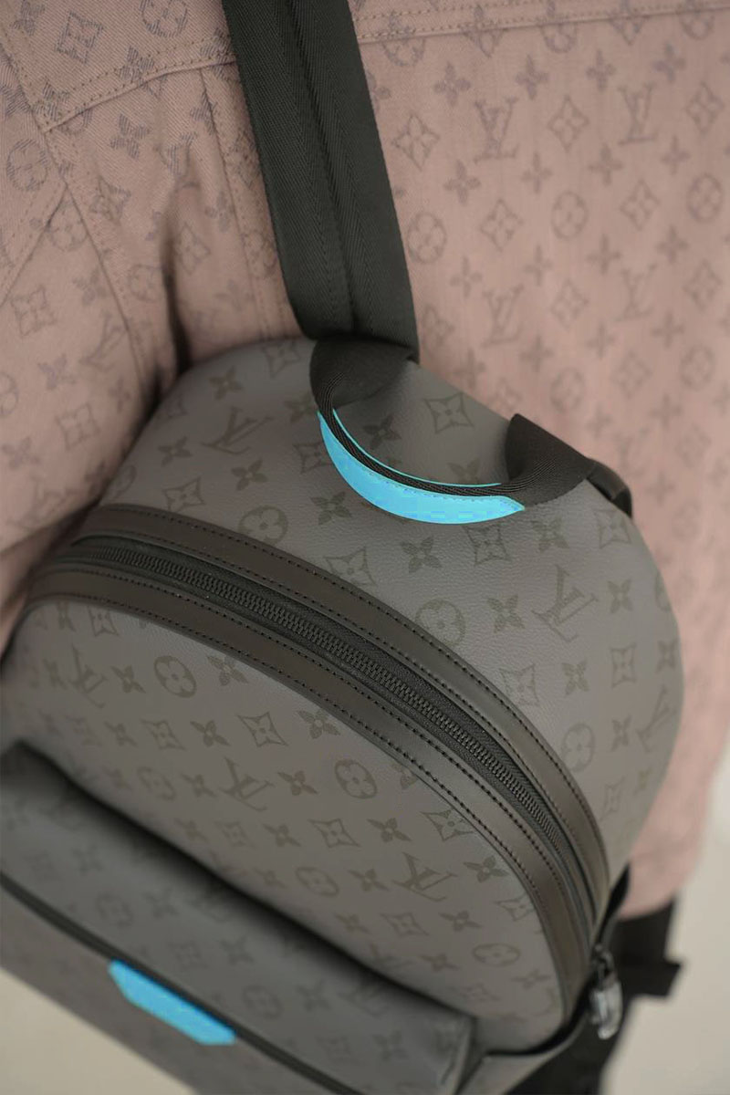 Lоuis Vuittоn Рюкзак Discovery Monogram Eclipse Reverse 38х30 см