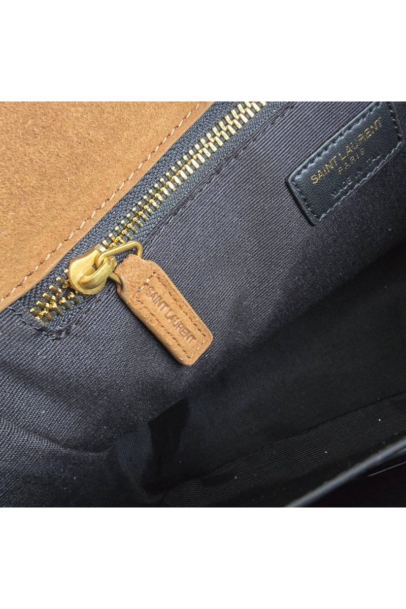 Yves Saint Laurent Замшевая сумка 22x15 см
