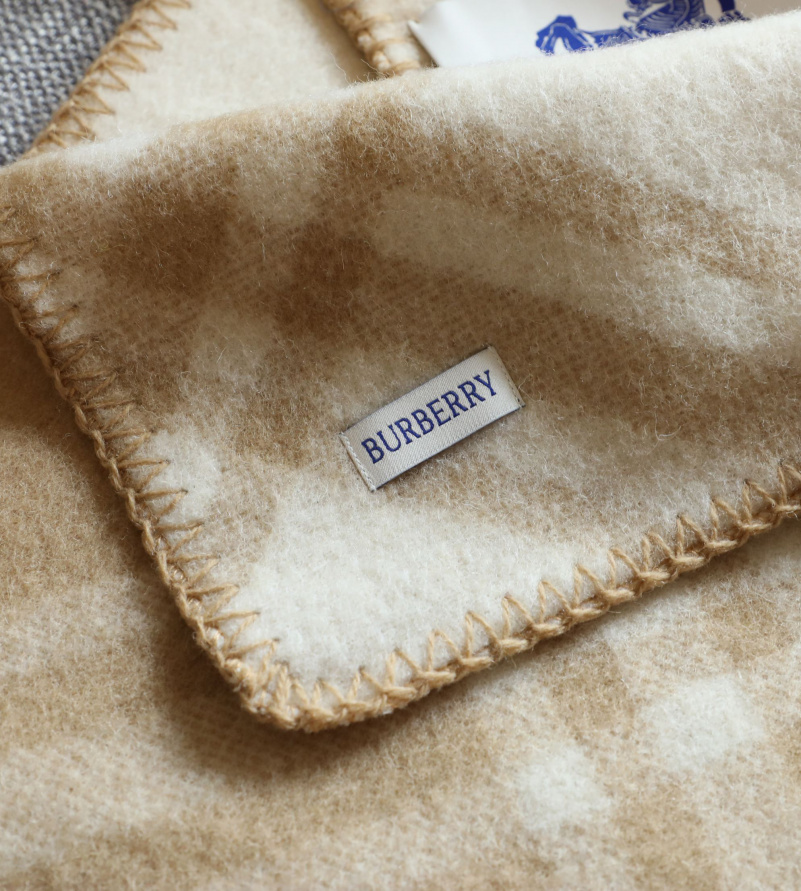Burberry Шарф Check premium 182x30 см - Beige