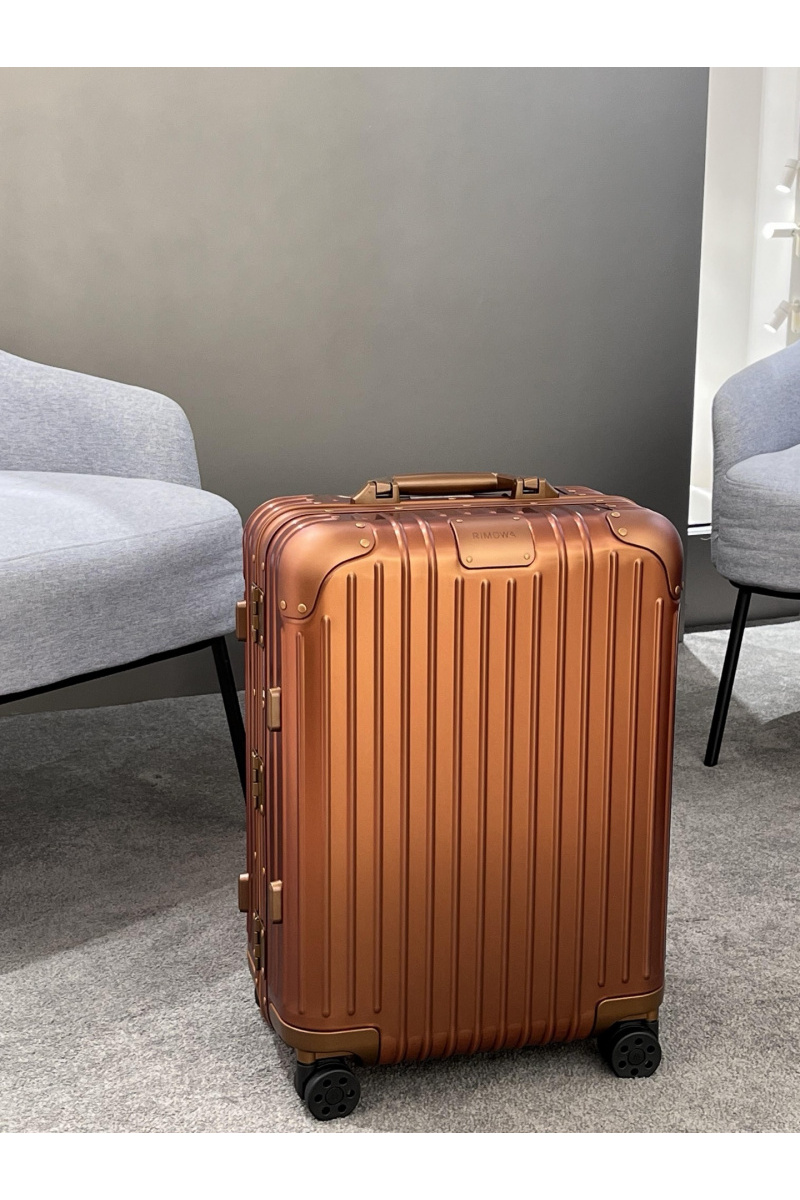 Rimowa Чемодан Aluminum S Premium 54x36x23 см