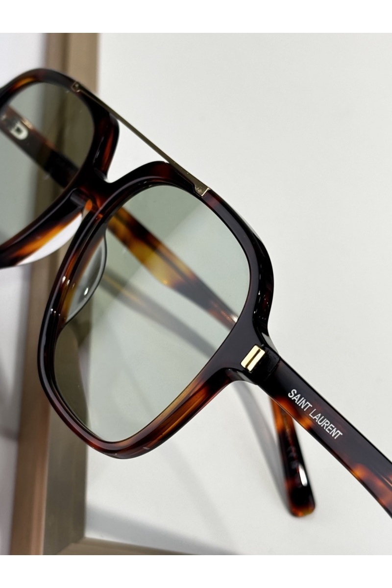 Yves Saint Laurent Солнцезащитные очки 
