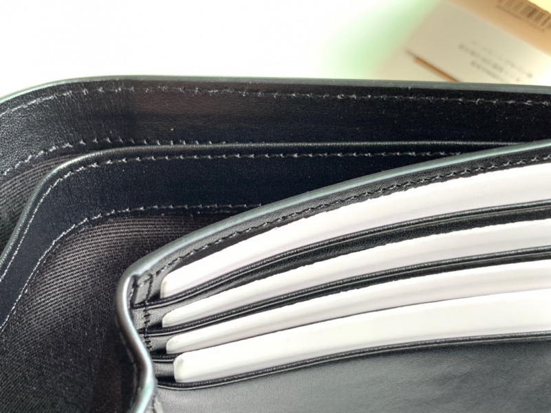 Burberry Кожаный кошелёк Premium 11x10 см