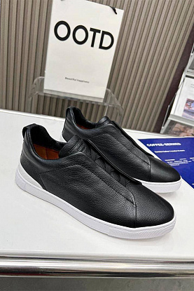 Мужские кроссовки Triple Stitch - Black