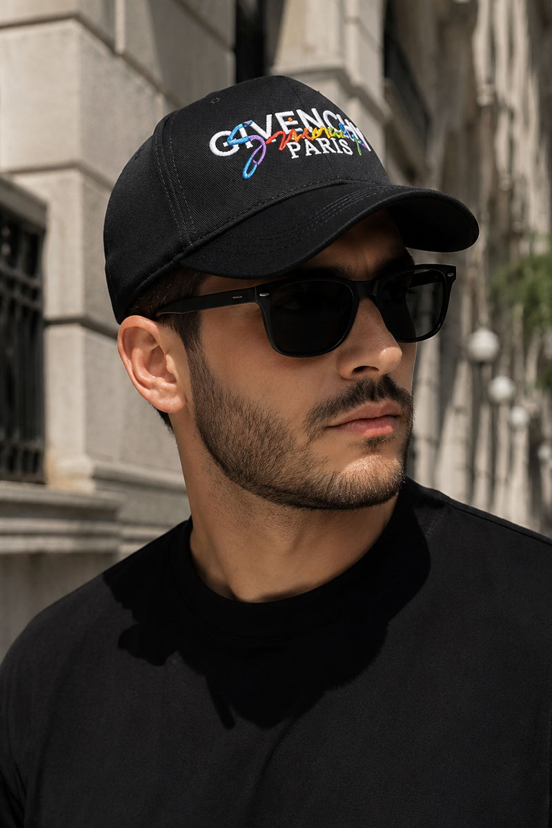 Givenchy Чёрная бейсболка Paris