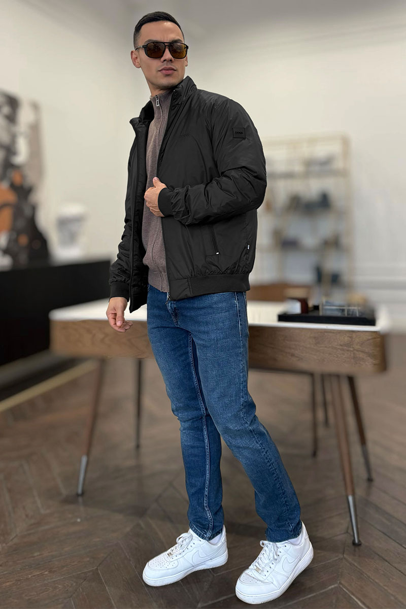 Hugо Воss Мужская чёрная куртка logo-patch 