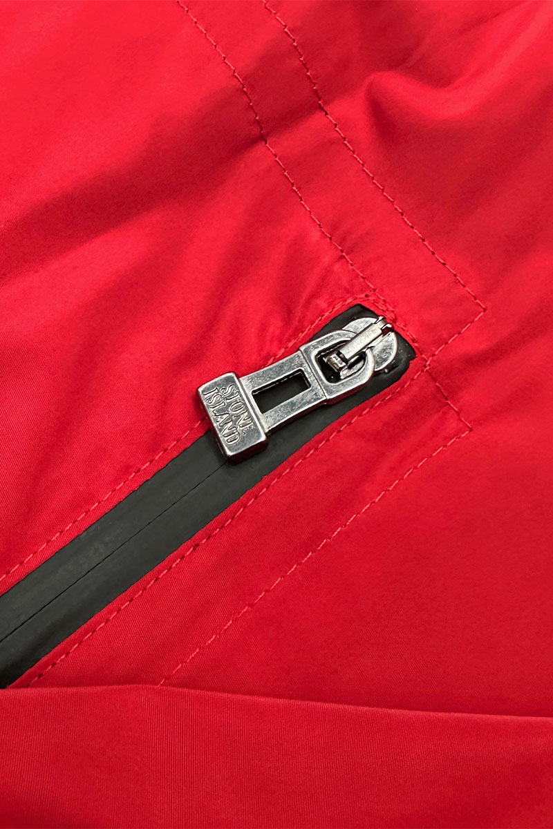 Stone Island Мужская красная ветровка compass-patch