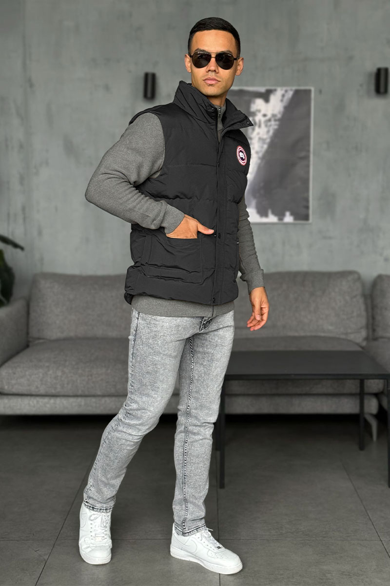 Canada Goose Жилет чёрного цвета logo-patch 