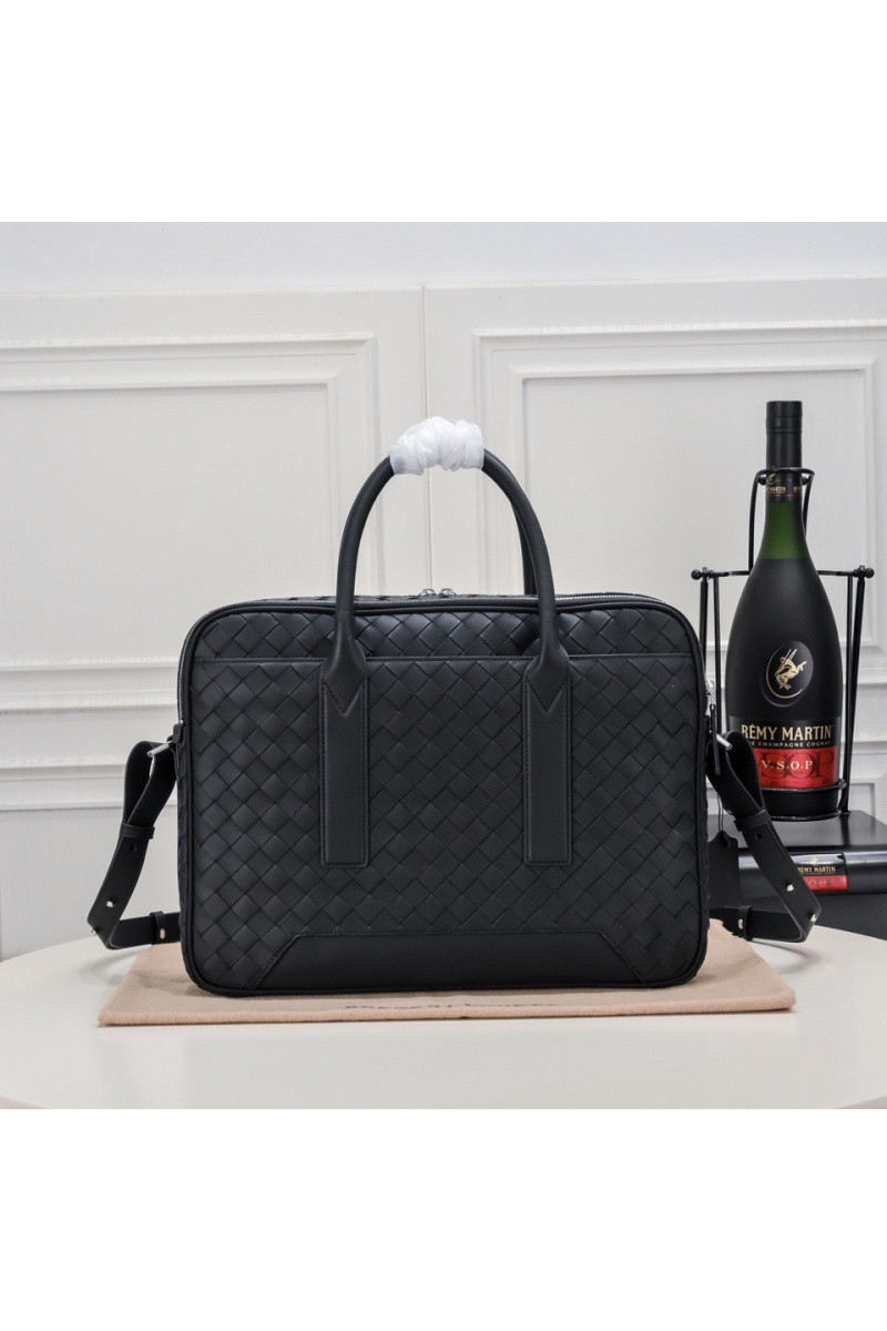 Bottega Veneta Кожаный портфель Premium 39x29x9 см