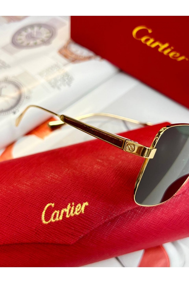 Cartier Солнцезащитные очки с зелёными линзами