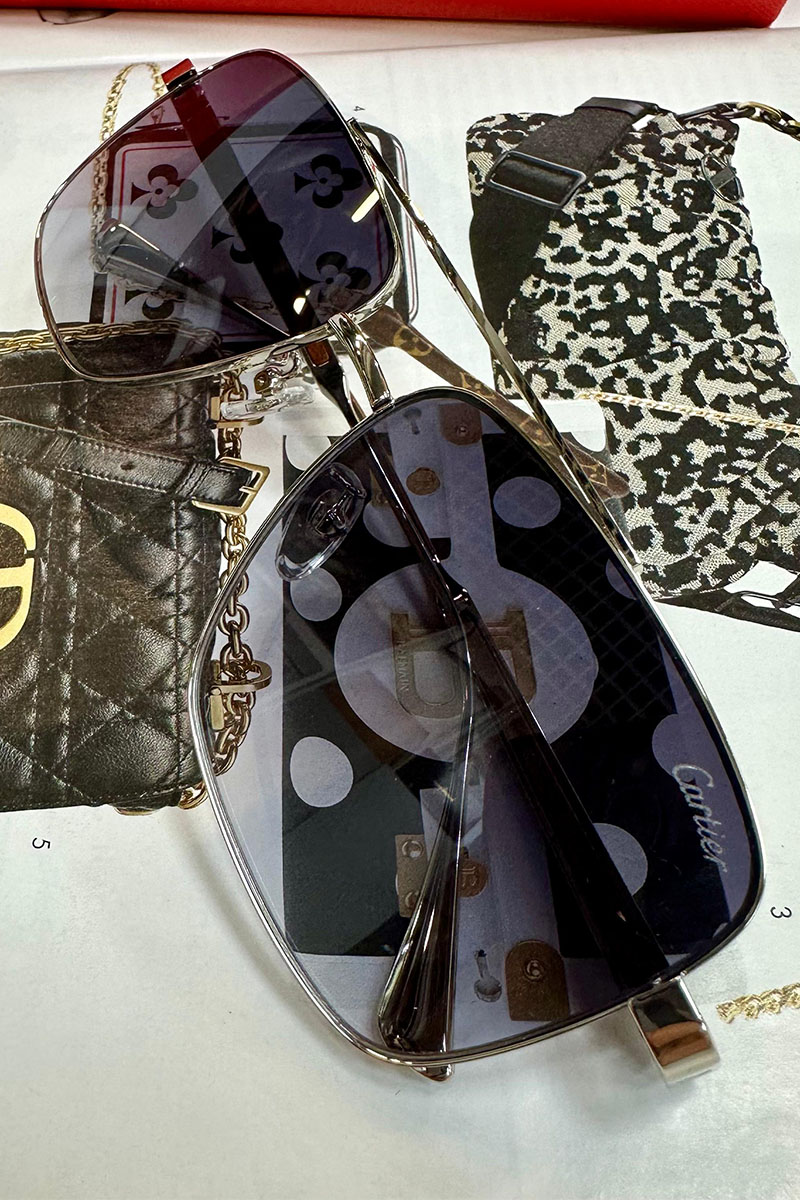 Cartier Солнцезащитные очки с серебряной оправой