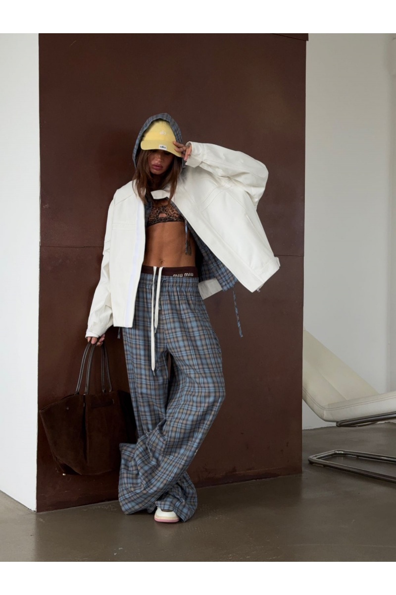 Balenciaga Женская куртка белого цвета 