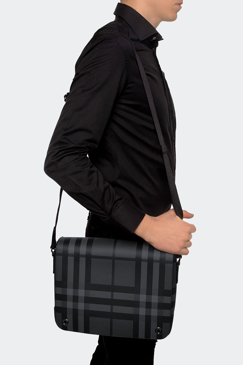 Burberry Кожаная сумка Bruno London Check 32x23 см