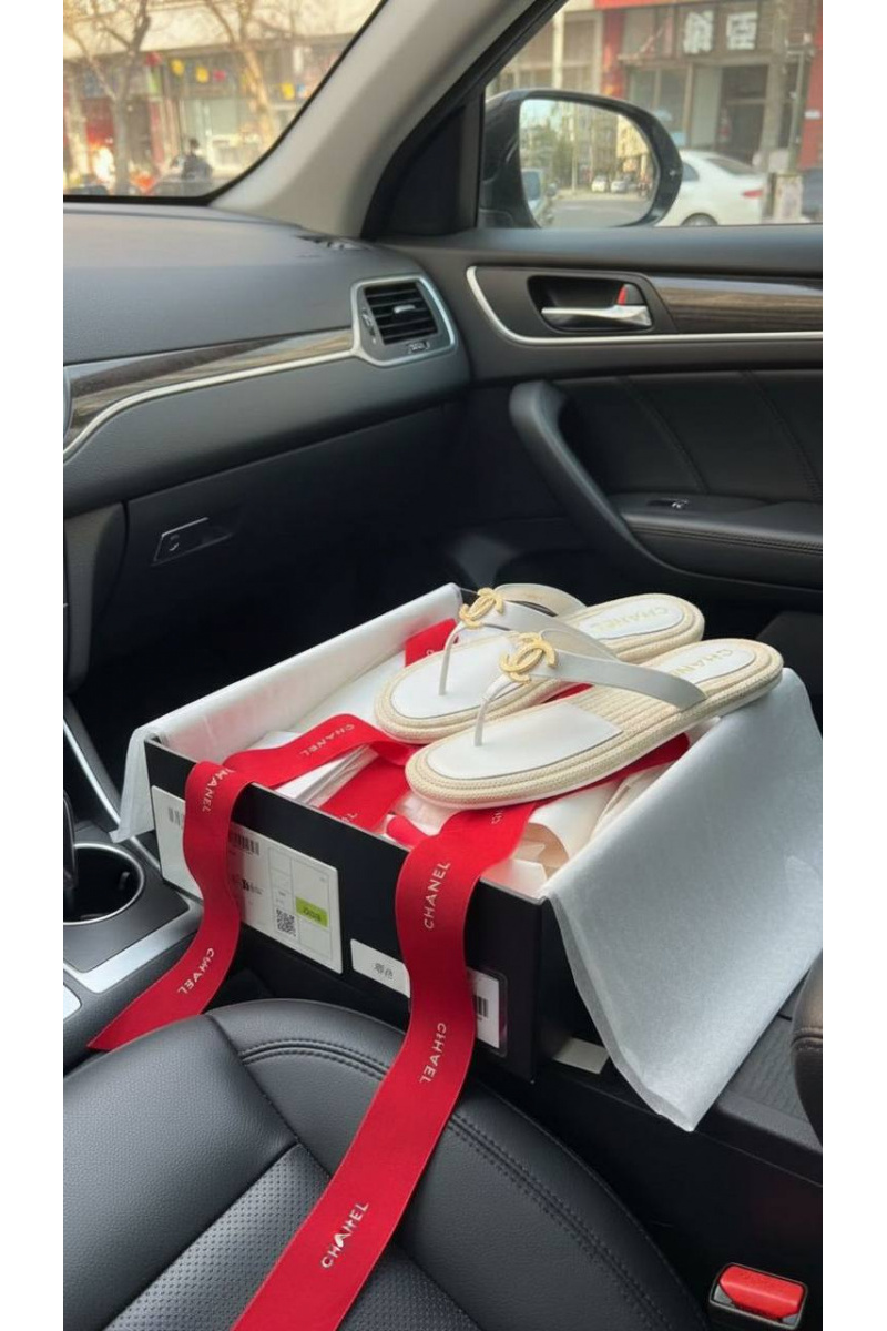 Chаnеl Женские кожаные шлёпанцы Cruise premium