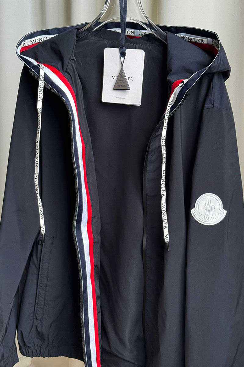 Moncler Тёмно-синяя ветровка Carles logo-patch