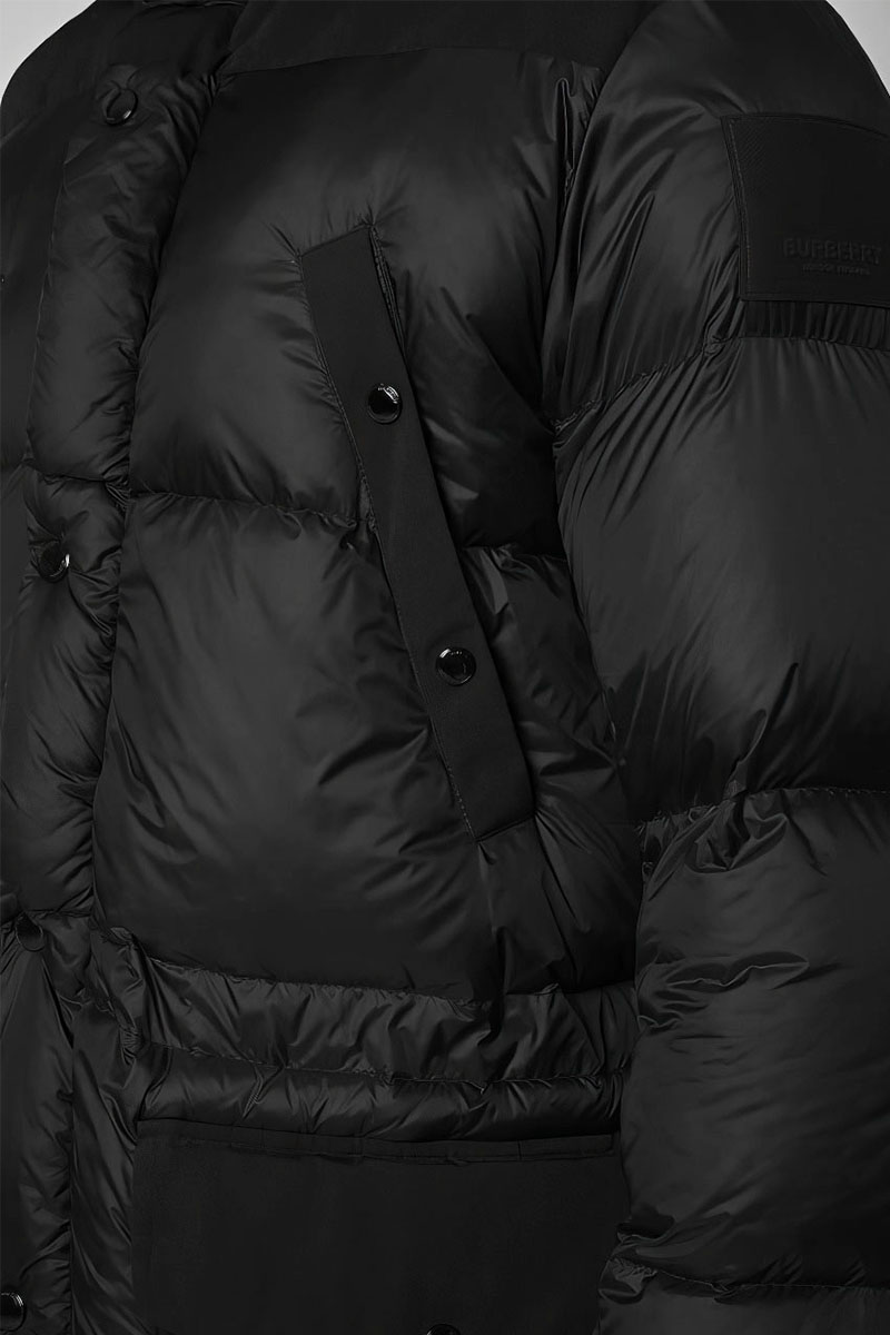 Burberry Удлинённый чёрный пуховик Nylon logo-patch