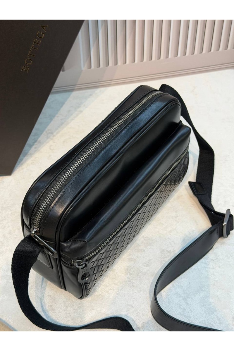 Bottega Veneta Кожаная сумка Intreccio premium 26x14x8 см