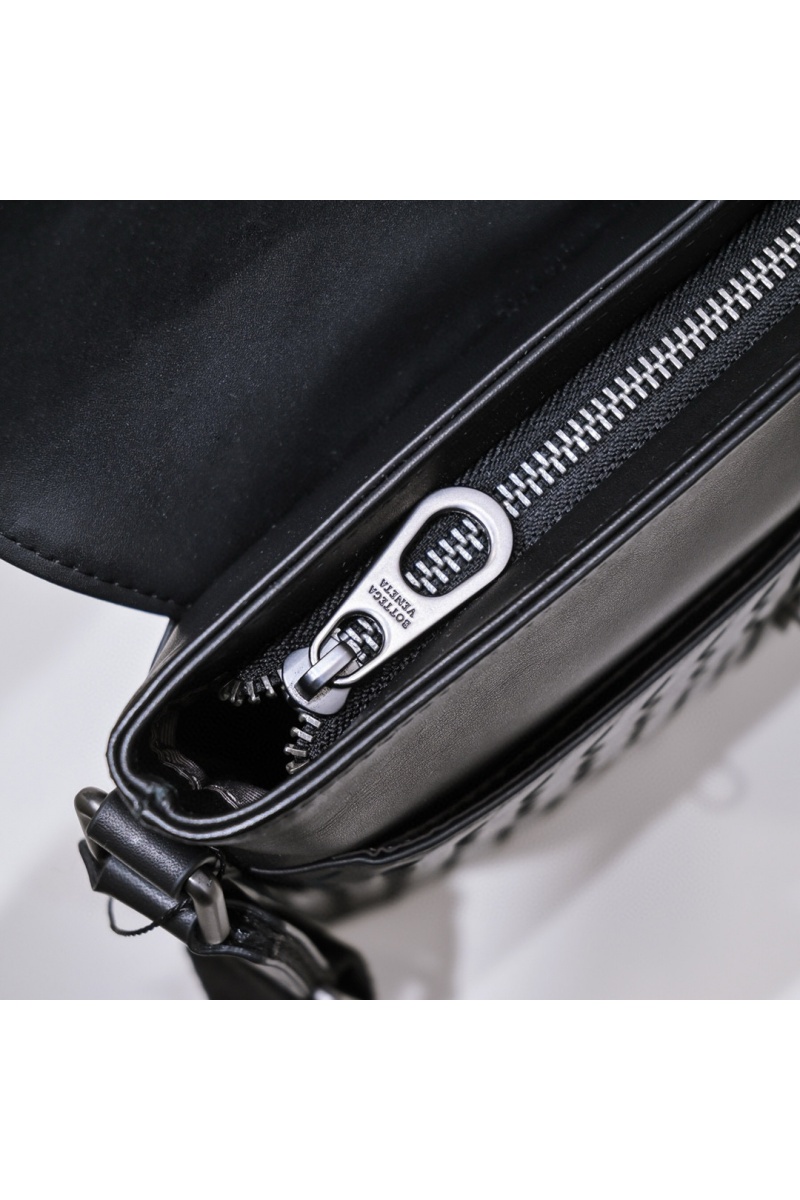 Bottega Veneta Кожаная сумка Premium 25x24x5 см