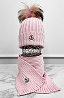 Комплект из шапки и шарфа розового цвета logo-patch
