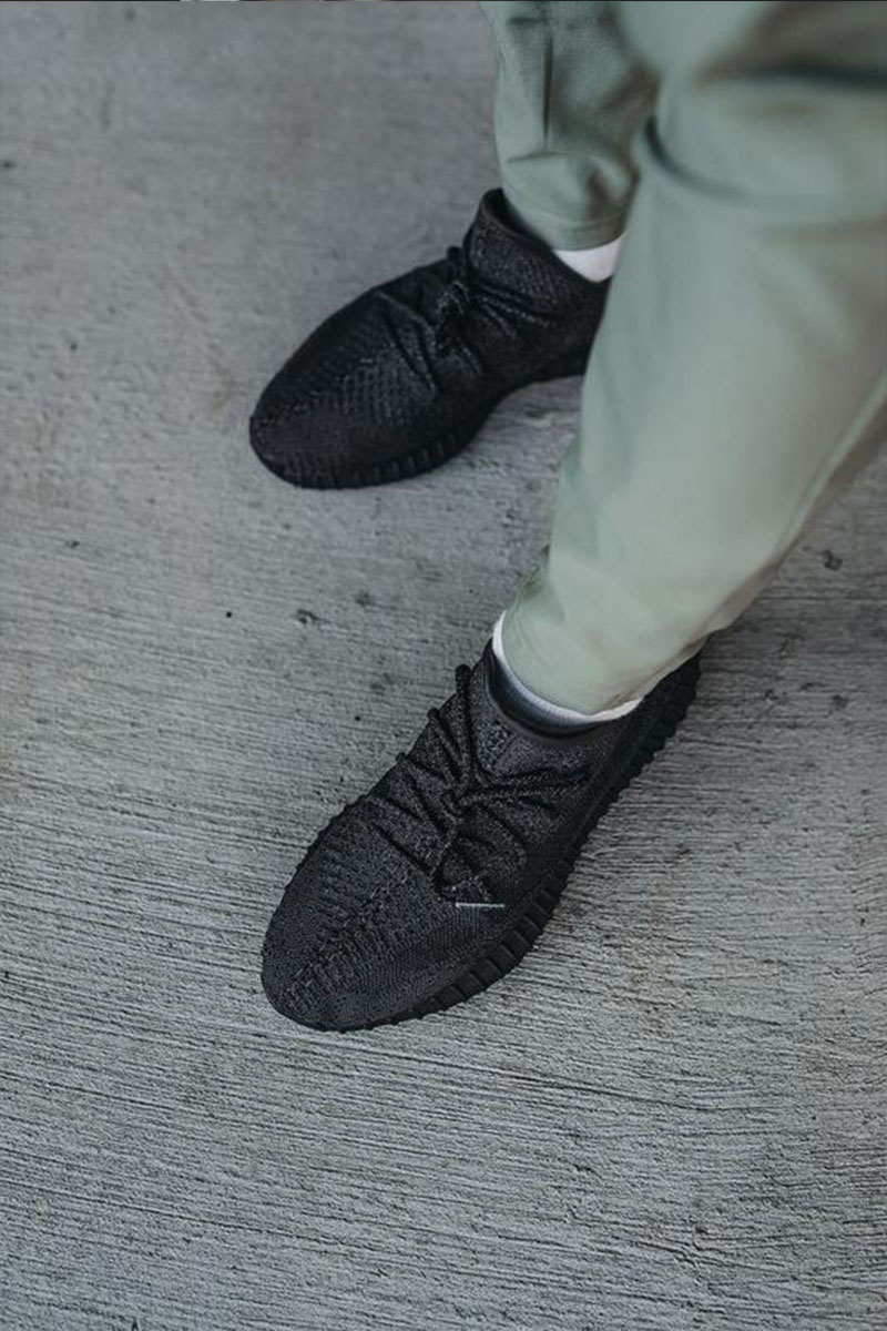 Yeezy boost 35v2 triple on sale black