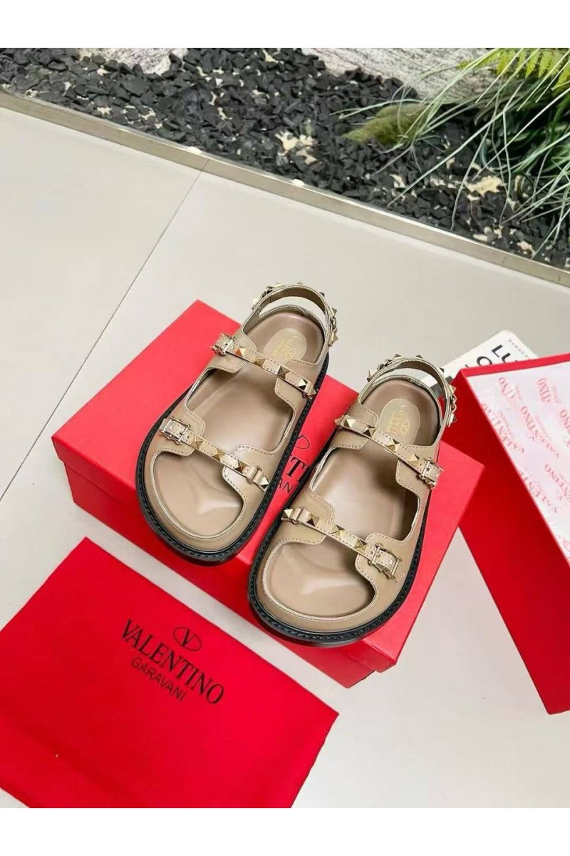 Valentino Женские кожаные сандалии Rockstud