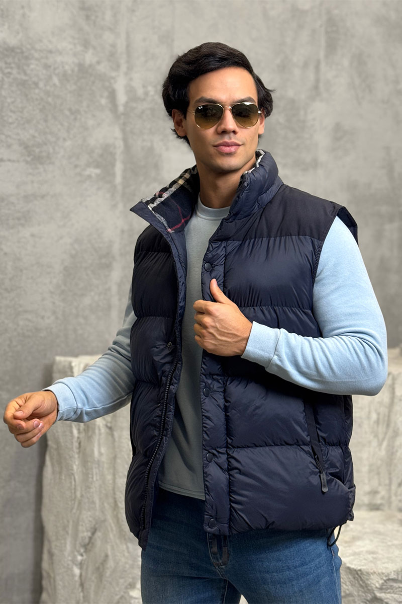 Burberry Синяя куртка со съёмными рукавами London England logo-patch