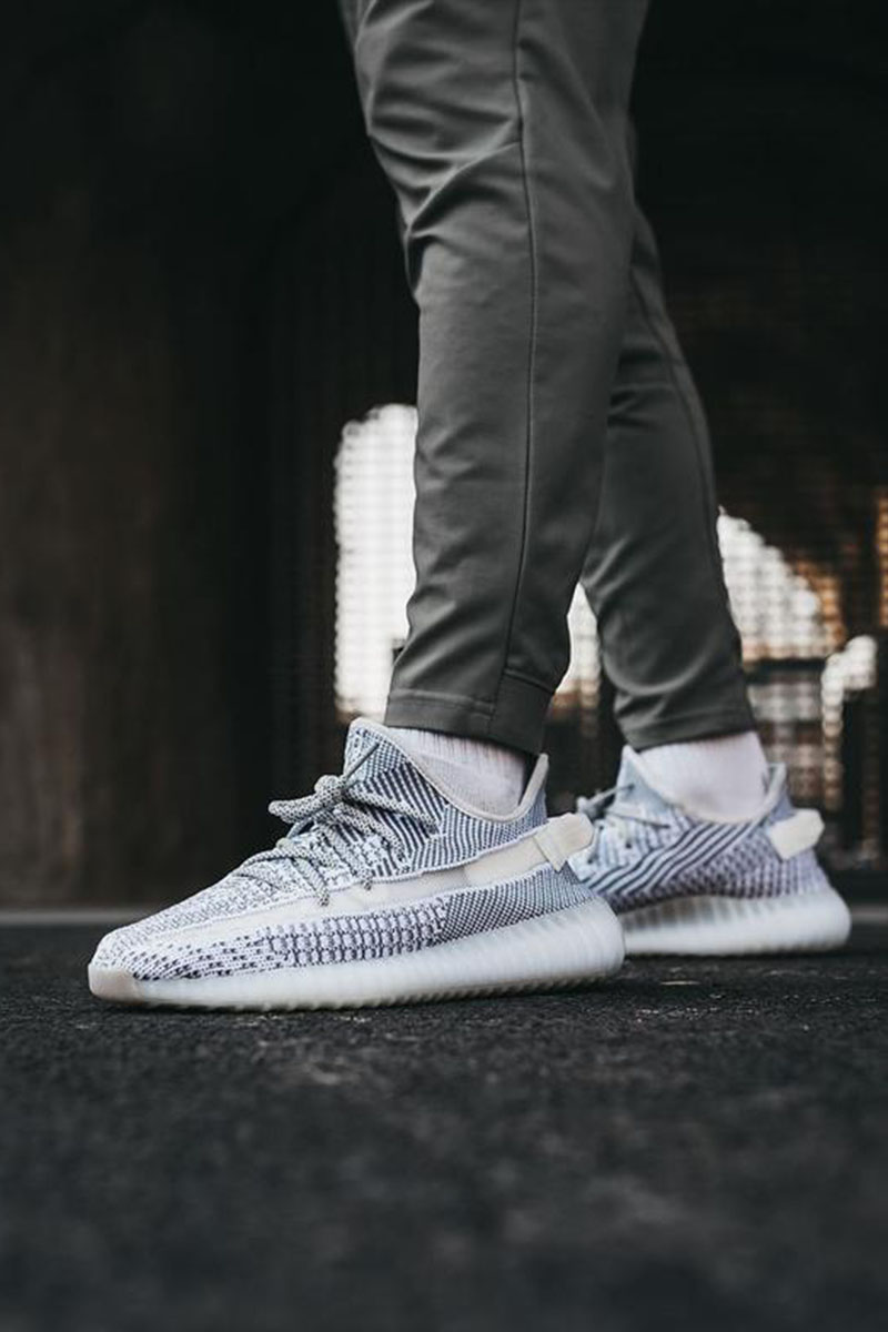 Yeezy static 2025 350 reflective