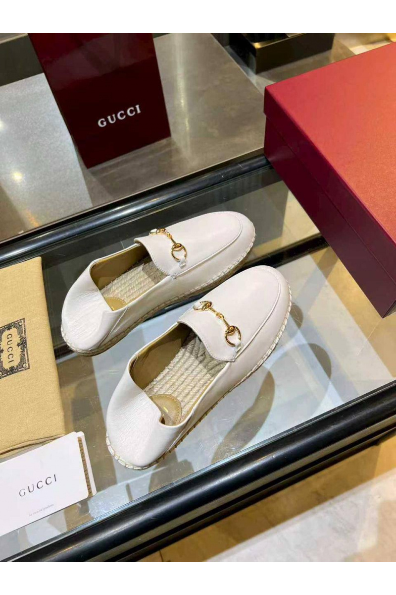 Gucci Женские кожаные лоферы GG Horsebit premium
