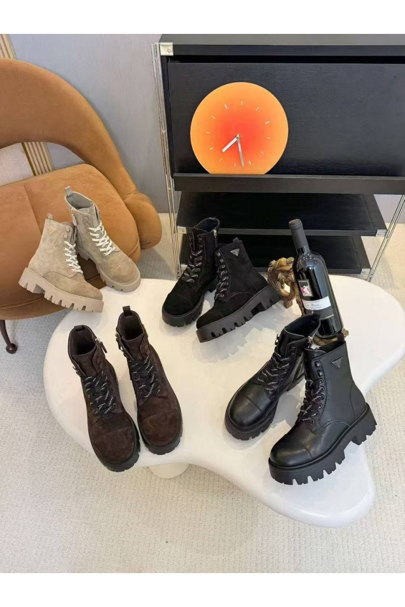 Prada Женские кожаные ботинки 