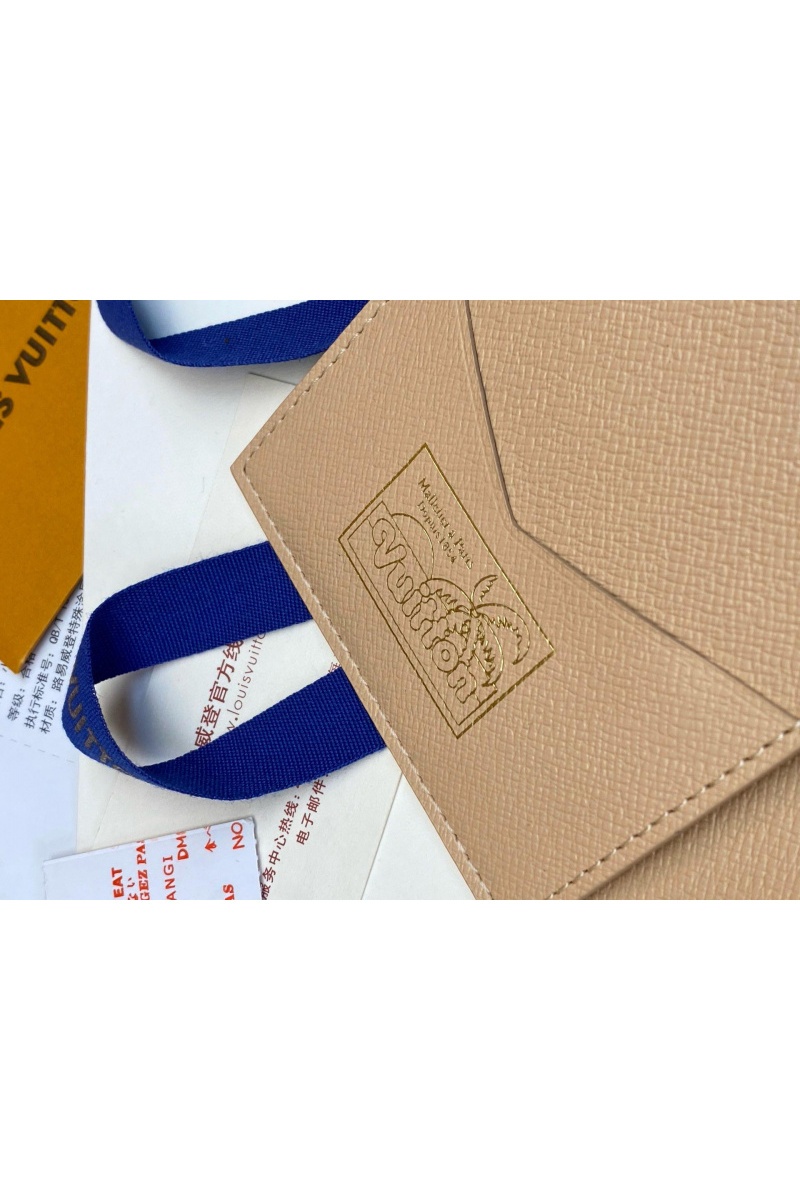 Lоuis Vuittоn Кожаная обложка для паспорта Premium 10x14x2.5 см