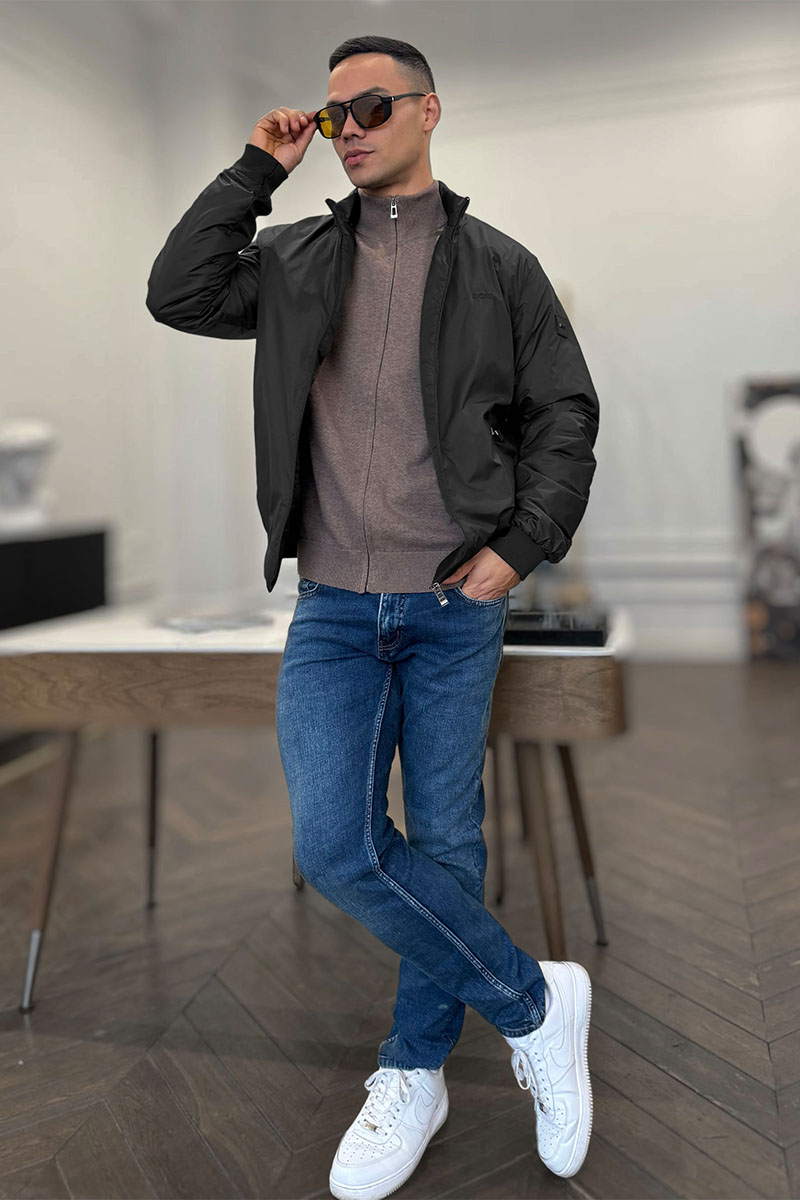 Hugо Воss Мужская чёрная куртка logo-patch 