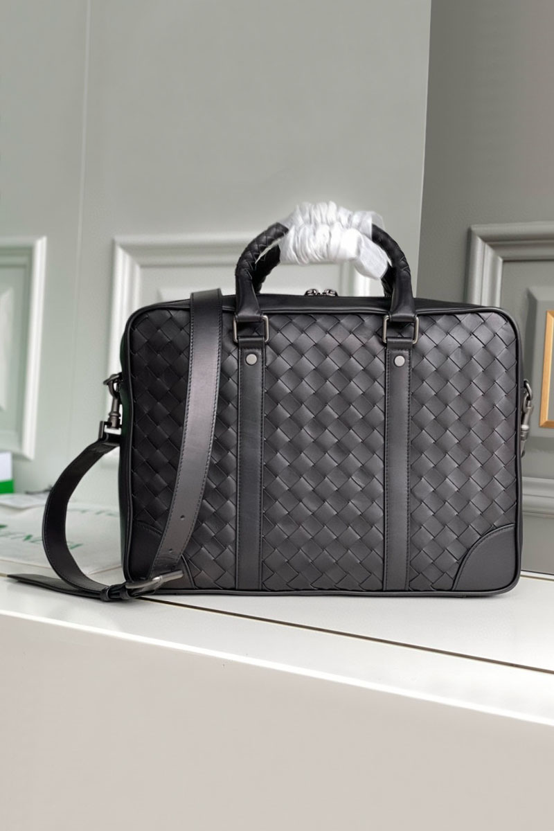Bottega Veneta Кожаный портфель Premium 37x27x6 см