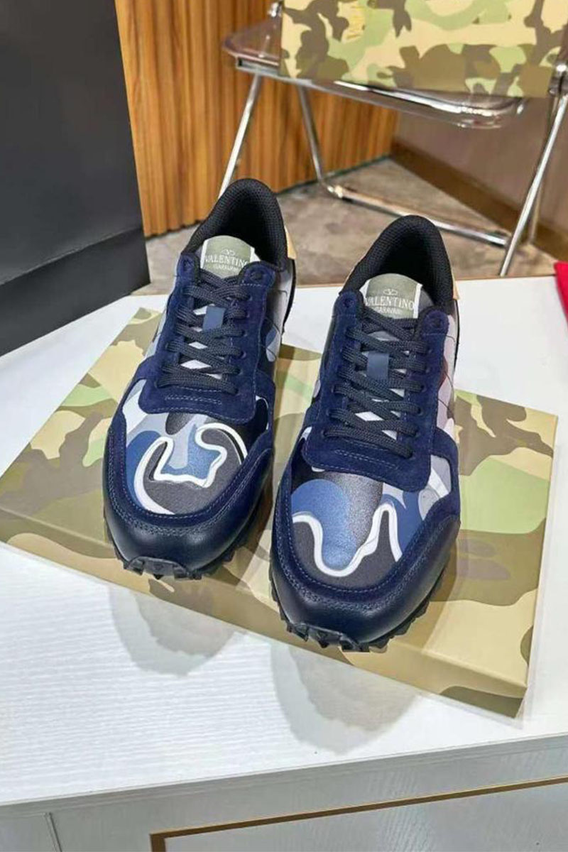 Valentino store navy rockrunner