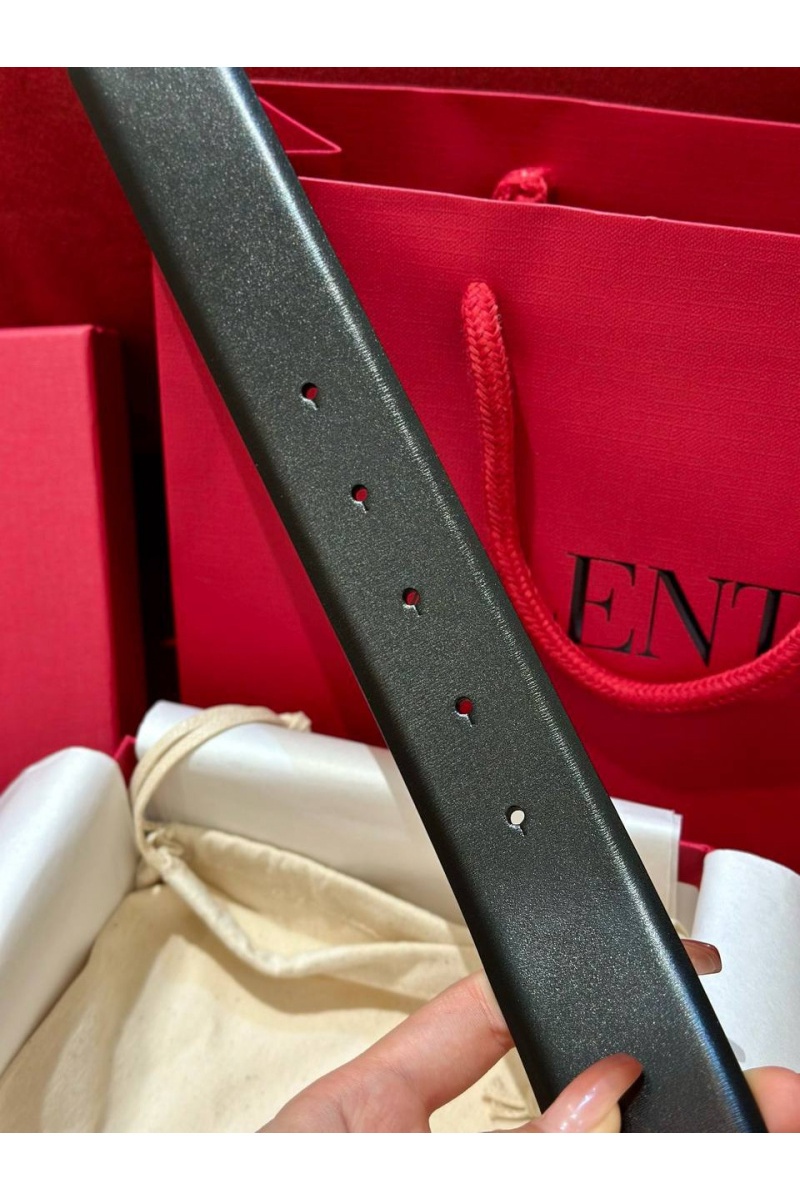 Valentino Чёрный кожаный ремень - ширина 4 см, длина 90 см