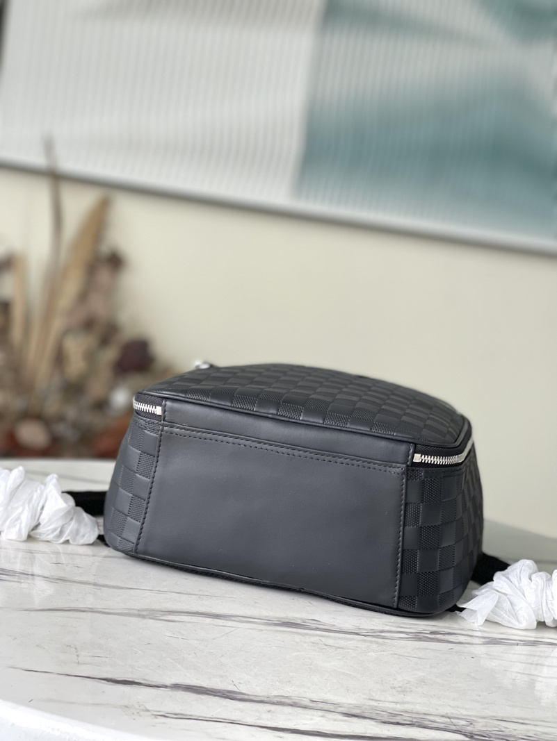 Lоuis Vuittоn Кожаный рюкзак Michael Damier Infini Premium 42x29x13 см