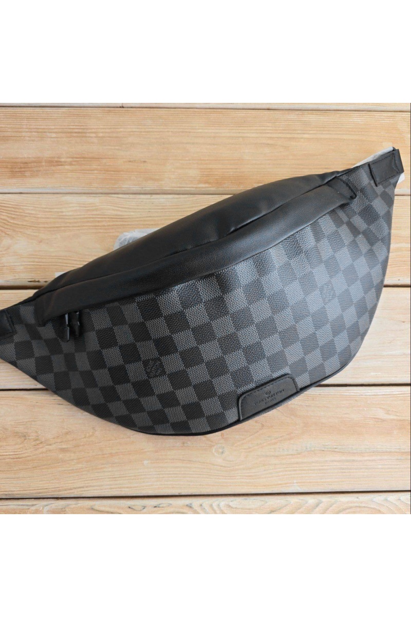 Lоuis Vuittоn Кожаная сумка на пояс Discovery Damier Graphite