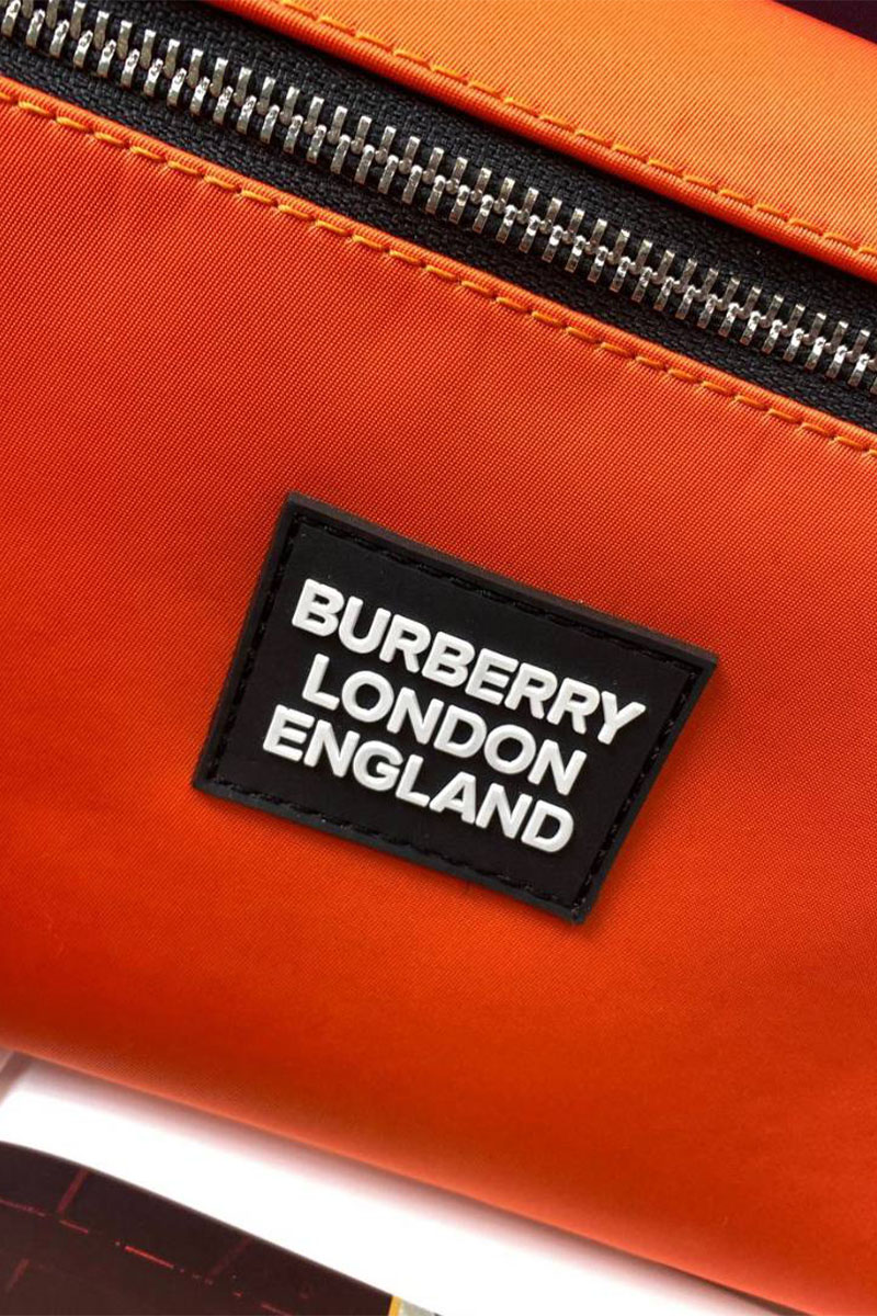 Burberry Нейлоновый рюкзак London England logo-patch 40x30 см