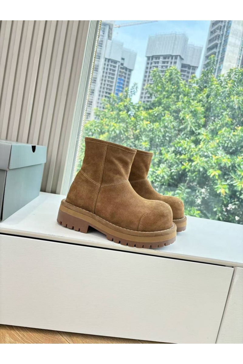 Balenciaga Женские замшевые ботинки с мехом Alaska Fur High Boot Premium - Chestnut